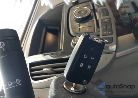 2010 Buick Lacrosse Cx z USA, uszkodzony, nr VIN 1G4GJ5EG1AF210969